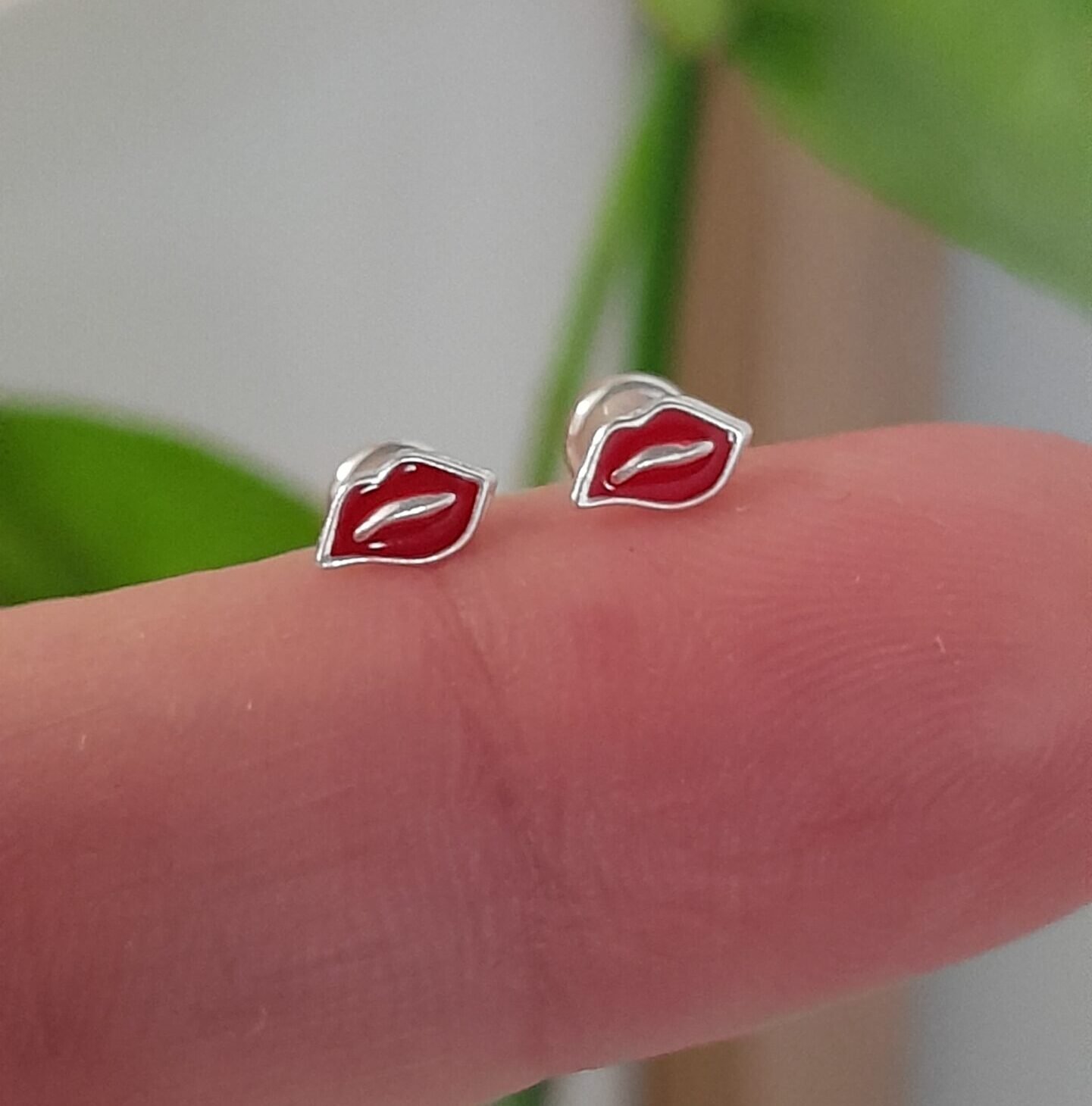 Aros Abridores Esmaltados labios rojo – Plata 925