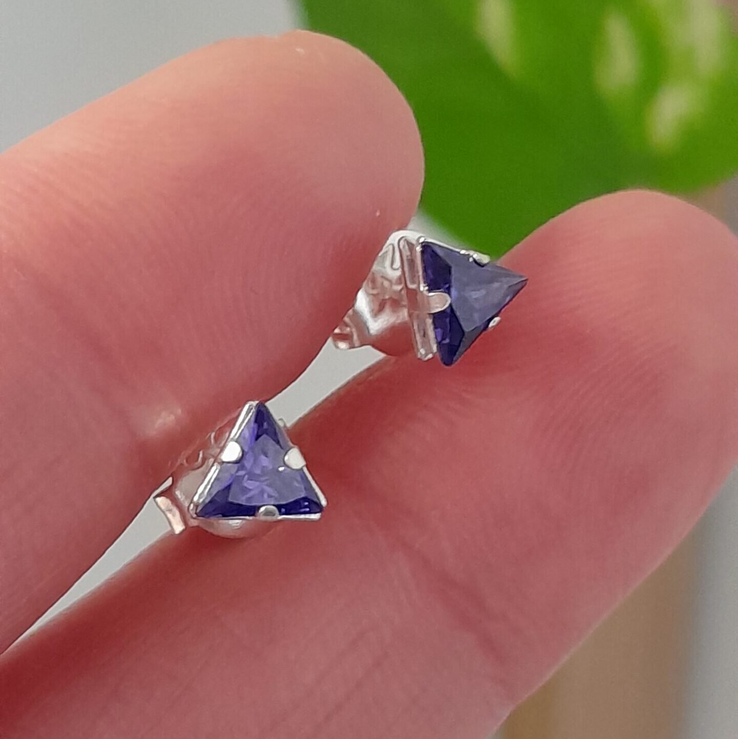 Aros Abridores Brillos triangulo azul – Plata 925