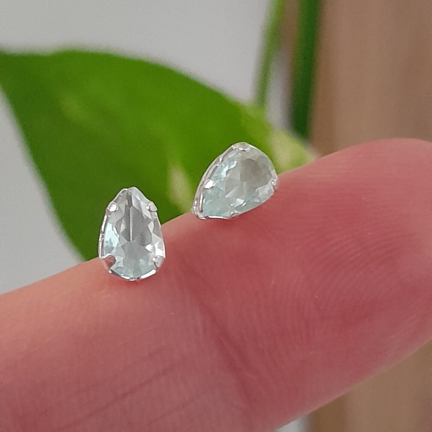 Aros Abridores Brillos Cristal Gota – Plata 925