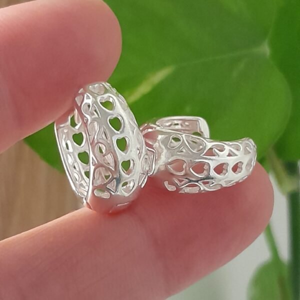 Aros Huggies mini corazones calados anchos - Laminados