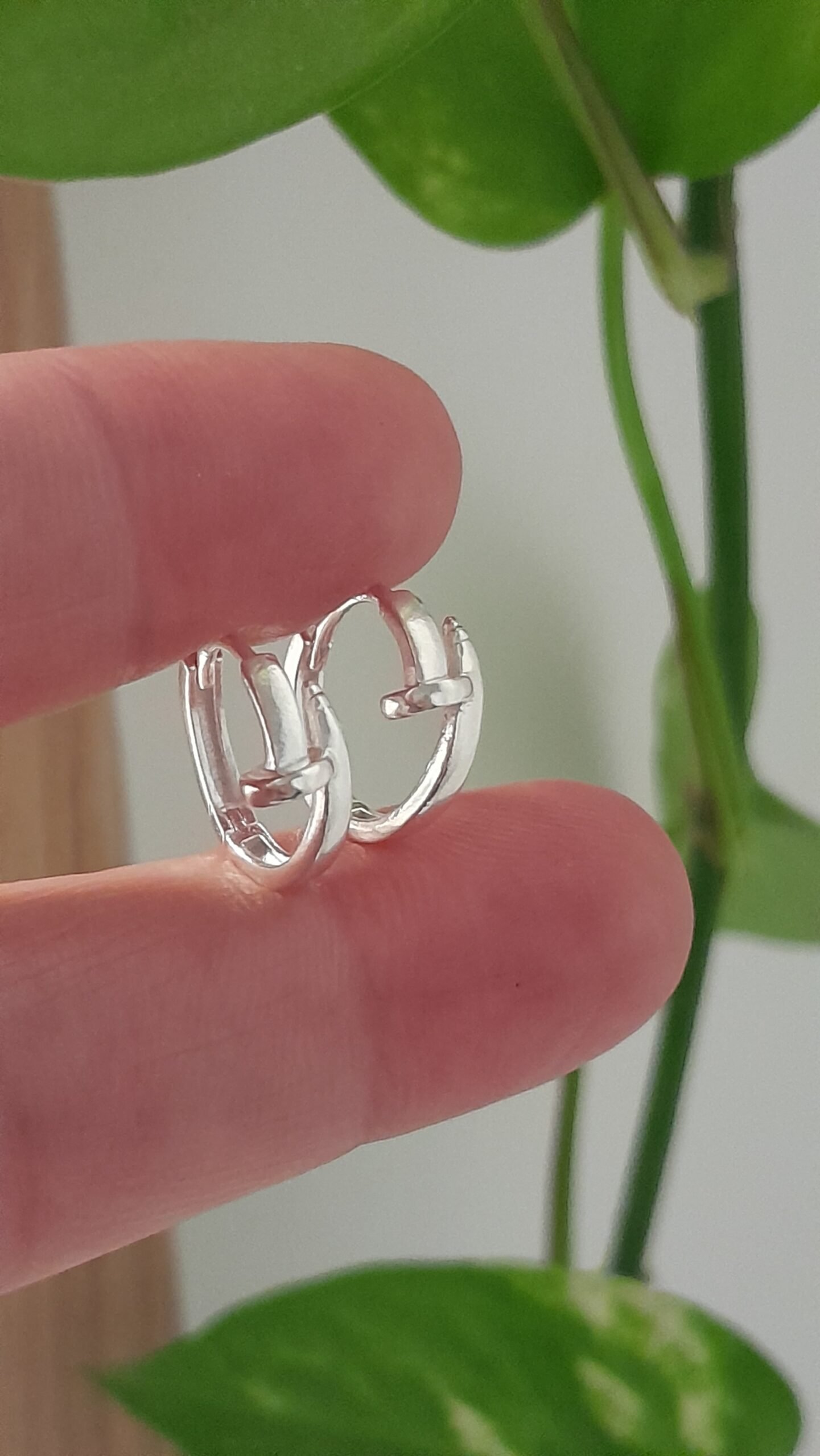 Aros Huggies mini diseño clavos - Laminados