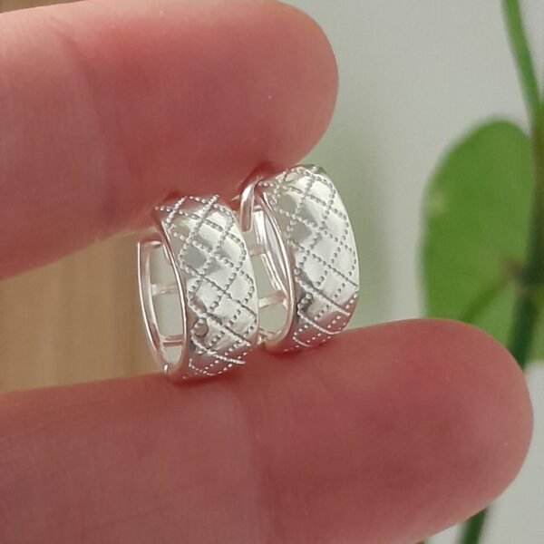 Aros Huggies mini grabado de rombos - Laminados