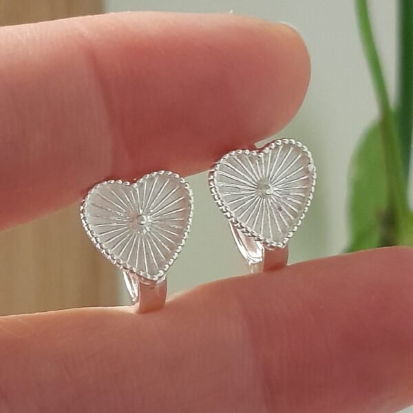 Aros Huggies mini corazones texturados - Laminados