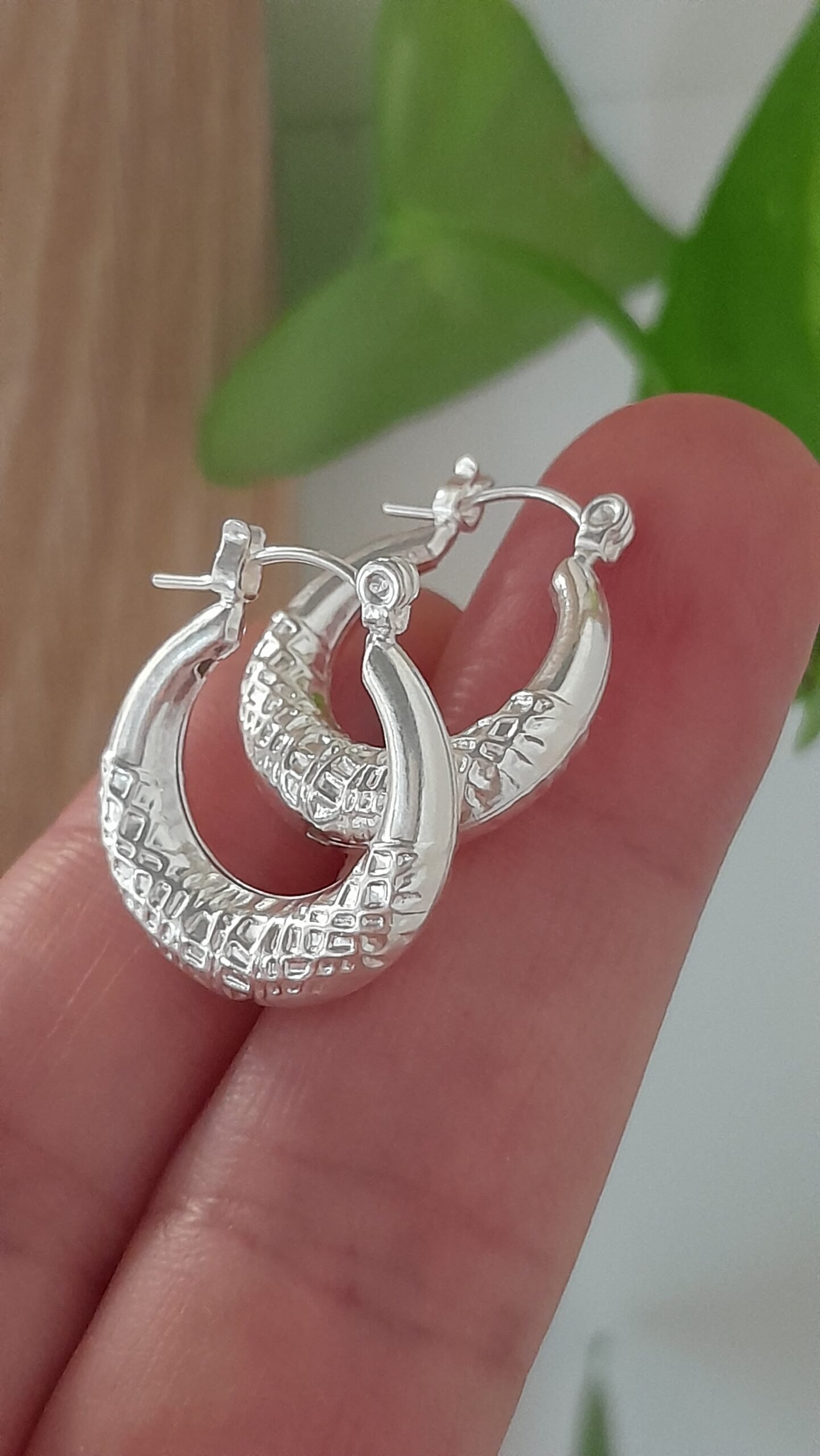 Aros huggies mini Argollas de Trama Texturizada - Laminados