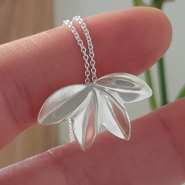 Conjunto cadena dije hojas  - Laminados