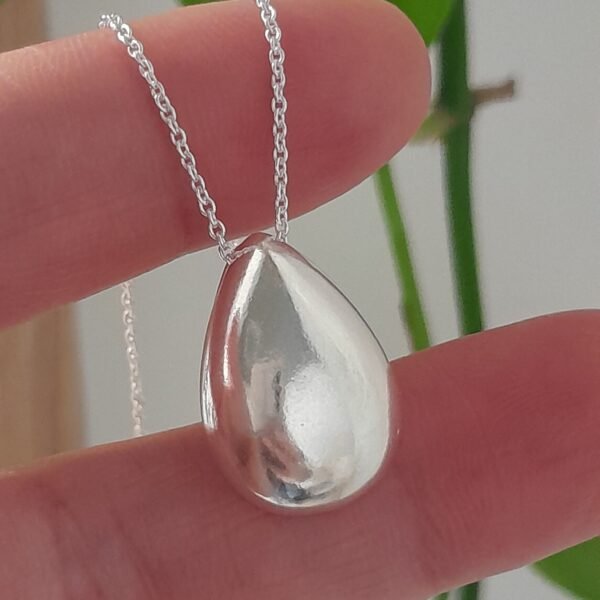 Conjunto cadena con dije gota - Laminados