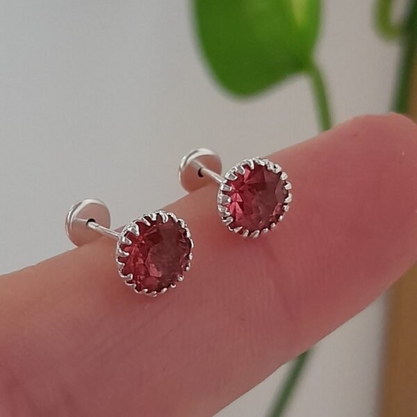 Aros Abridores mini circulo cristal rojo con agarre – Plata 925