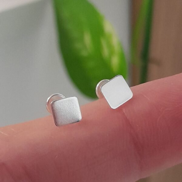 Aros Abridores cuadrado liso mini – Plata 925