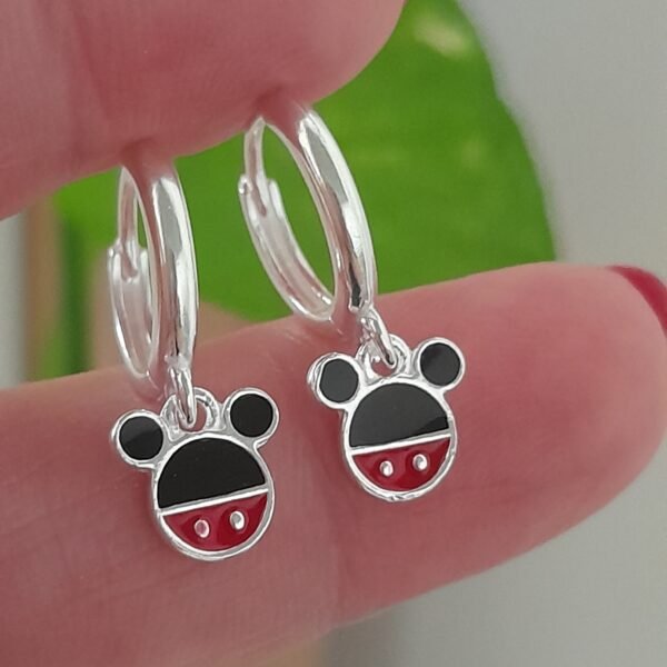 Aros huggies esmaltados mickey mouse - Laminados