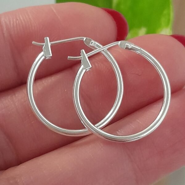 Aros huggies argollas grandes finas – Laminados