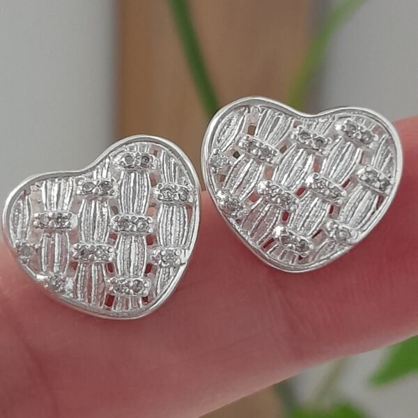 Aros pasantes corazón con textura– Laminados