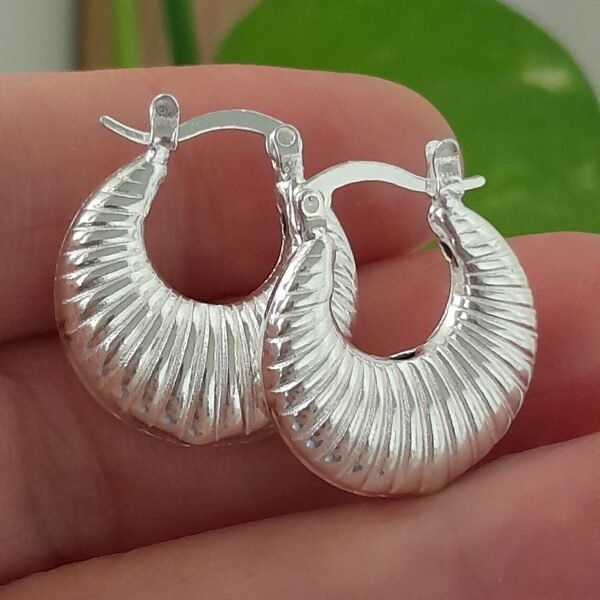 Aros huggies abanico plisado – Laminados