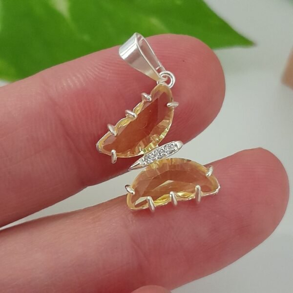 Dije cristal mariposa amarillo - Laminados