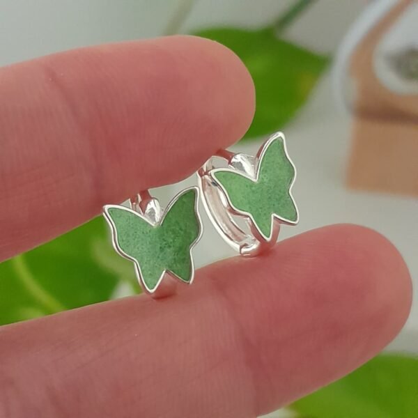 Aros argollas esmaltadas mariposa verde manzana – Laminados