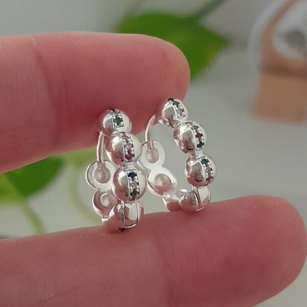 Aros huggies con brillo cubic colores – Laminados