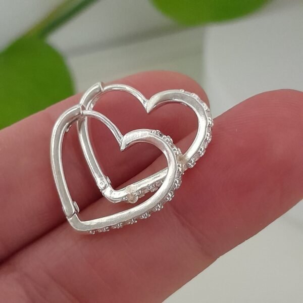 Aros huggies con brillo corazon – Laminados