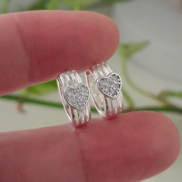 Aros huggies con brillo faja corazón – Laminados