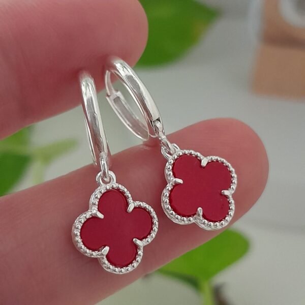 Aros trébol esmaltados rojo – Laminados