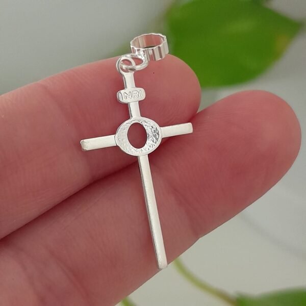 Dije cruz con con inscripcion INRI - Laminados