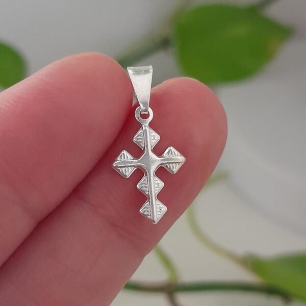 Dije cruz en punta - Laminados