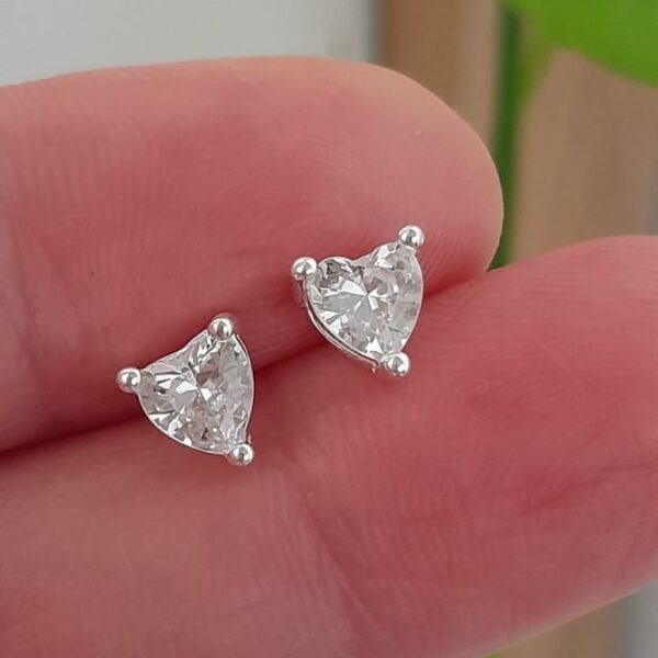 Aros pasante diseño mini corazón cristal - Plata 925