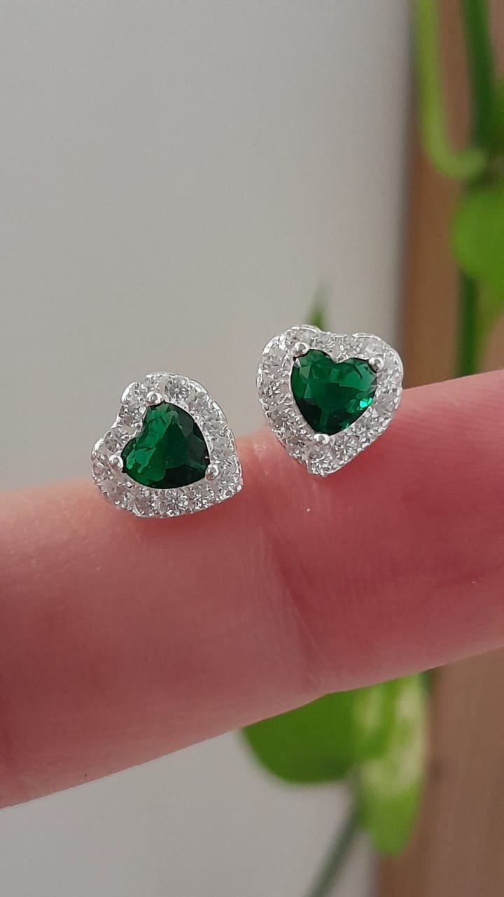 Aros pasante diseño mini piedra corazón verde - Plata 925