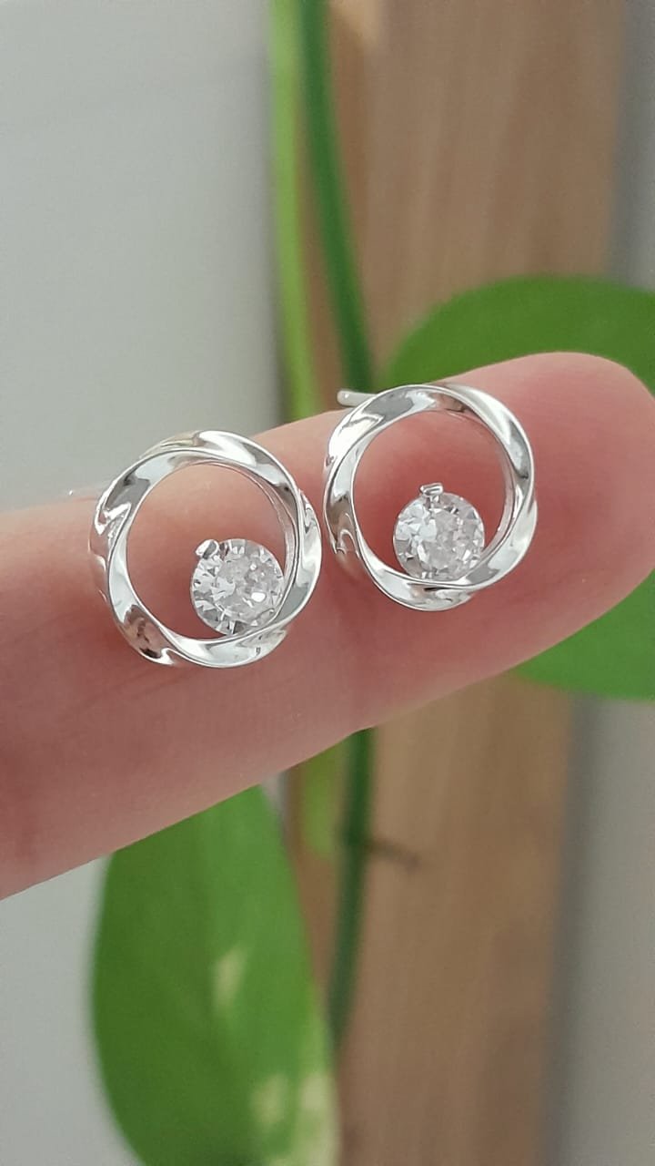 Aros pasante diseño argolla con piedra cristal - Plata 925