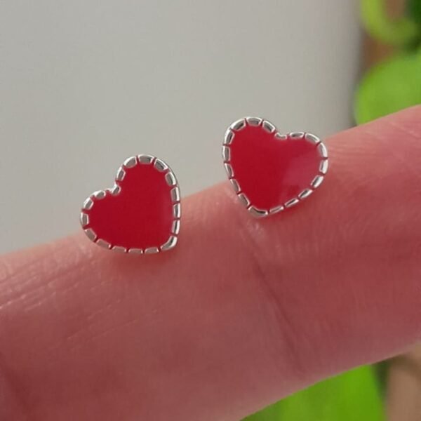 Aros pasante diseño esmaltado corazón rojo - Plata 925