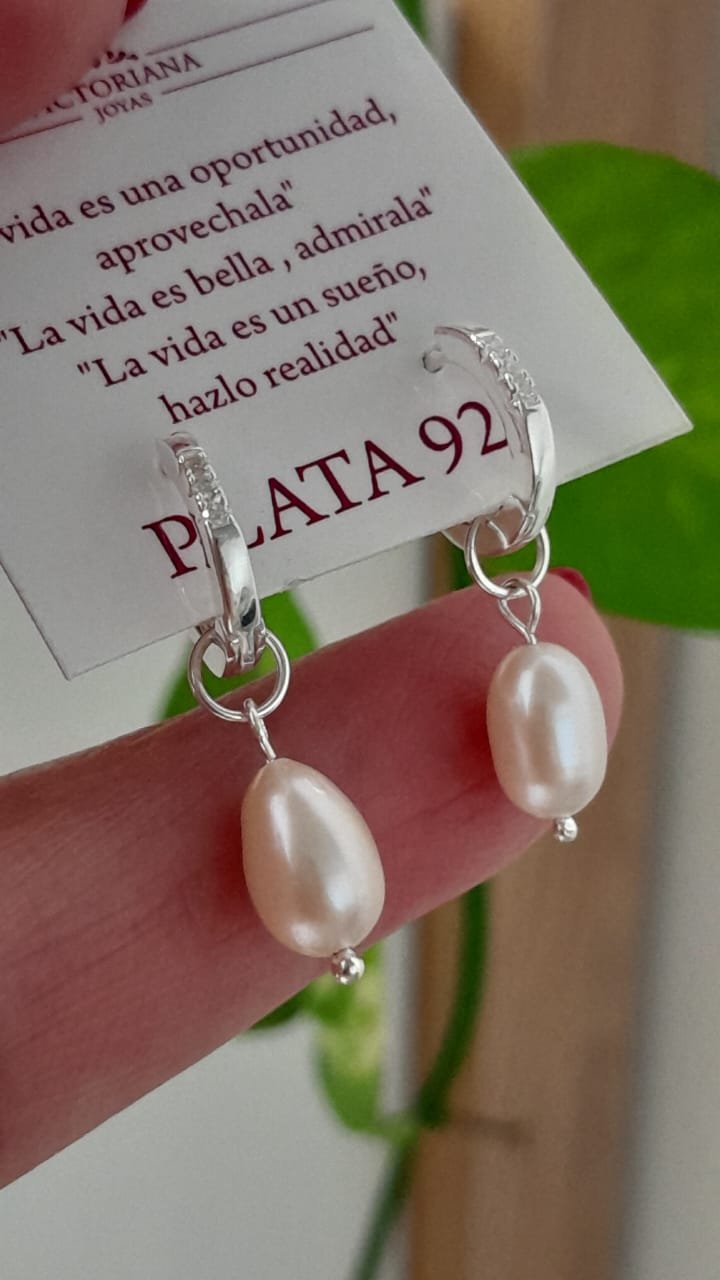 Aros cierre huggies perlas oval colgantes- Plata 925