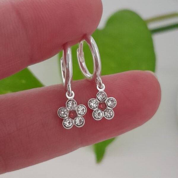 Aros cierre huggies con cubic flor brillo - Laminados