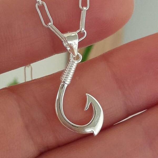 Anzuelo liso-dije italiano