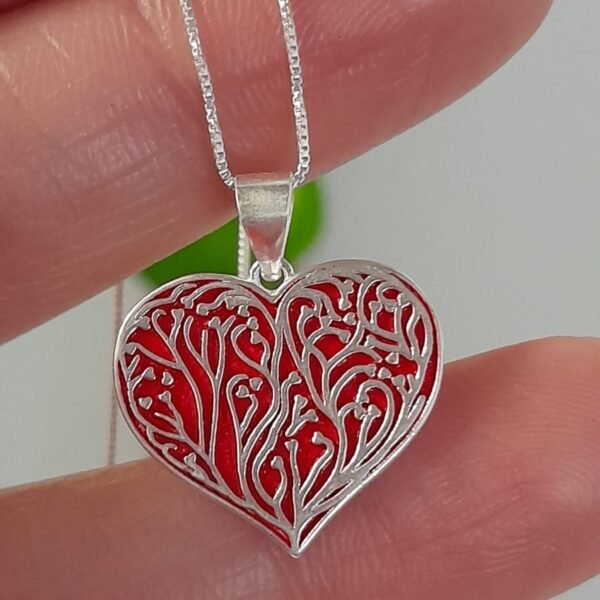 Corazón calado esmaltado rojo-dije italiano