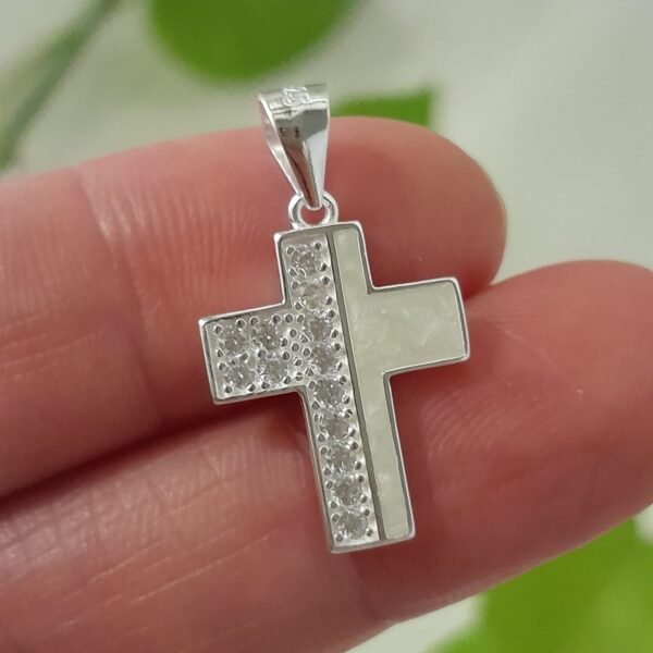 Cruz brillo y nácar-dije italiano