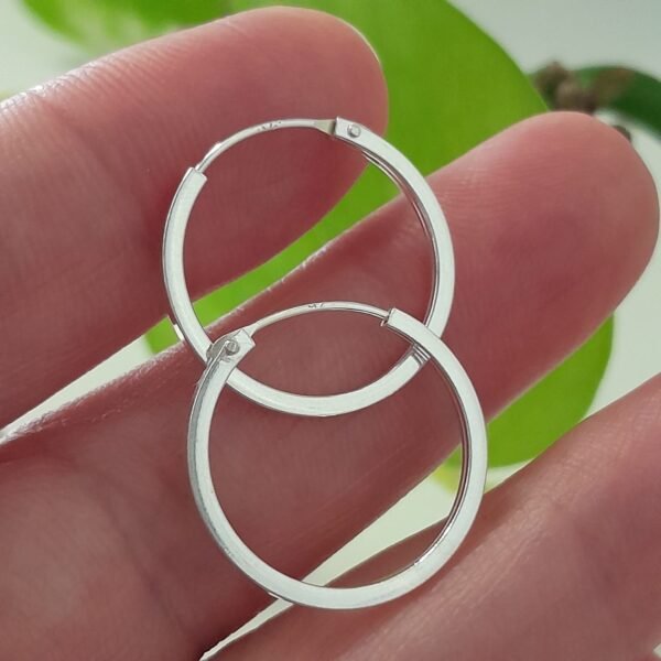 Cubanas rectas lisas cierre clásico-argollas italianas