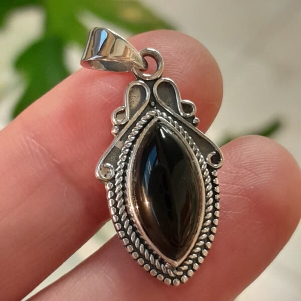 Colgante de plata 925 con ónix negro