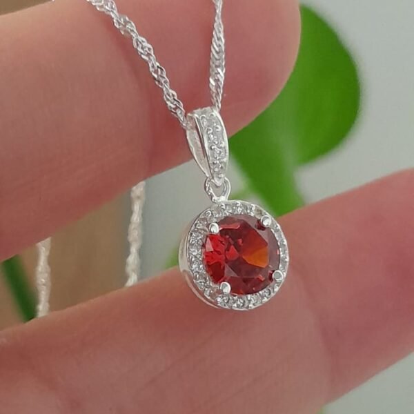 Círculo brillo rojo-dije italiano