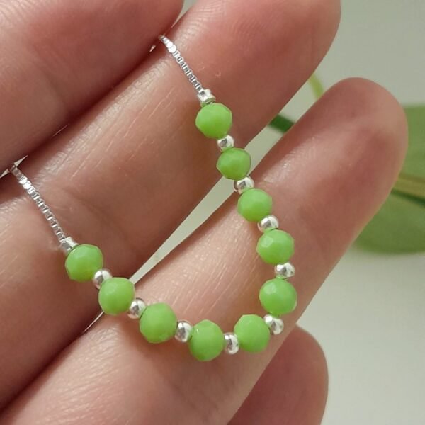 Cadena laminada con cristal de roca verde claro