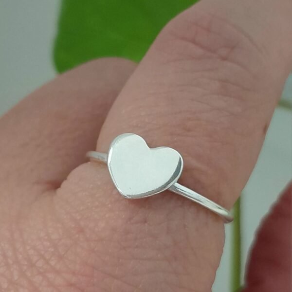 Anillo italiano corazon liso