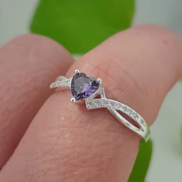 Anillo italiano corazon violeta