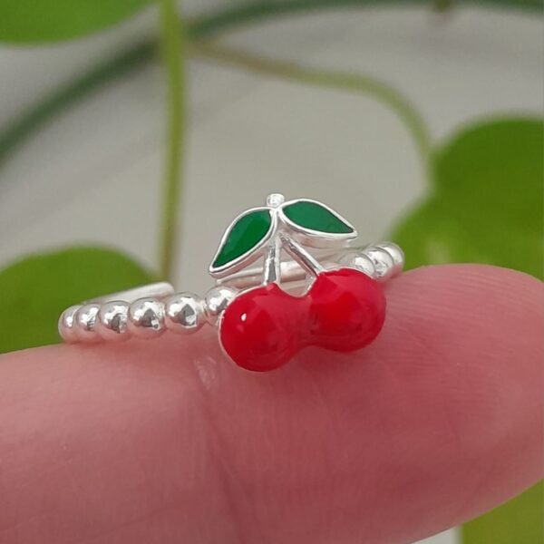 Anillo italiano cereza esmaltada ajustable