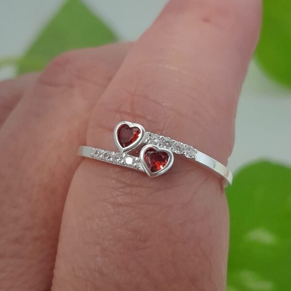 Anillo italiano corazones rojos