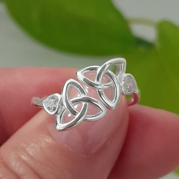 Anillo italiano ajustable triqueta celta