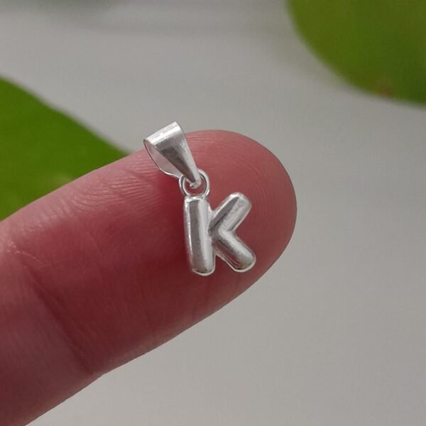 Inicial K italiana lisa