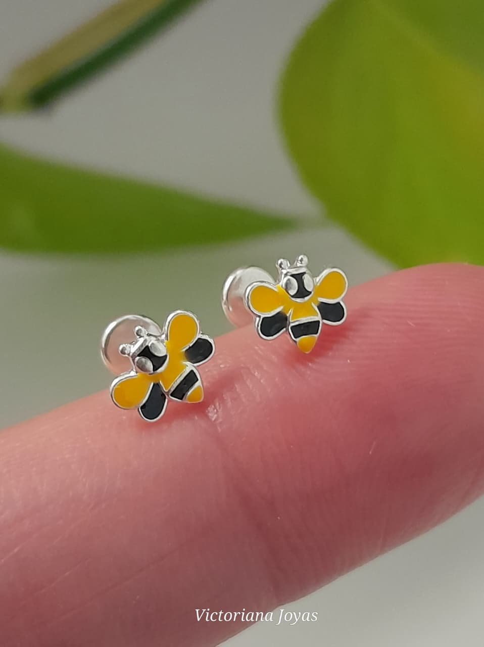 Abridor abeja esmaltada