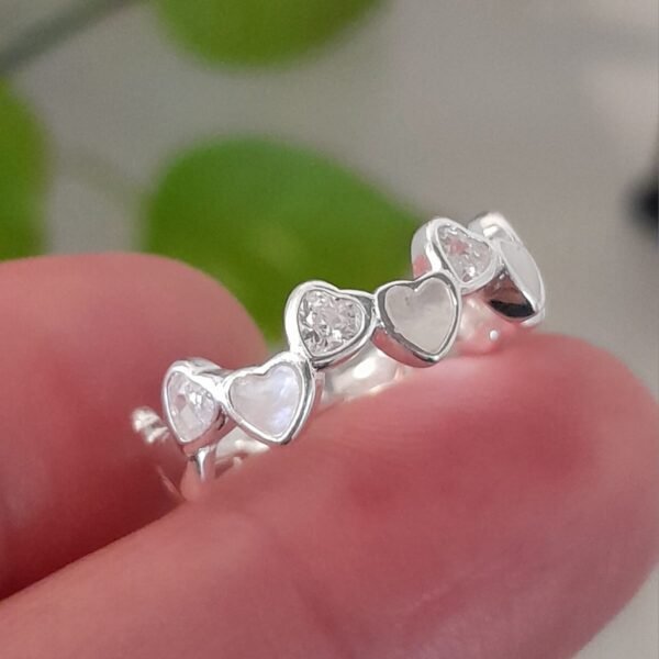 Anillo italiano corazones de nacar y cubic