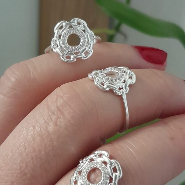Anillo laminado con circones y eslabones