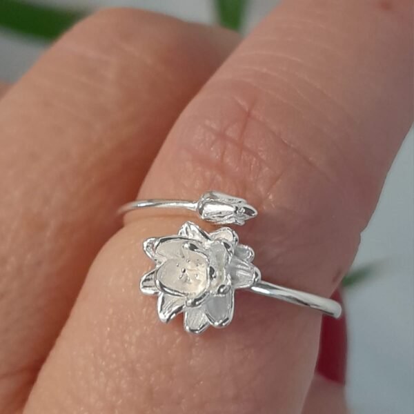 Anillo italiano flor lisa ajustable
