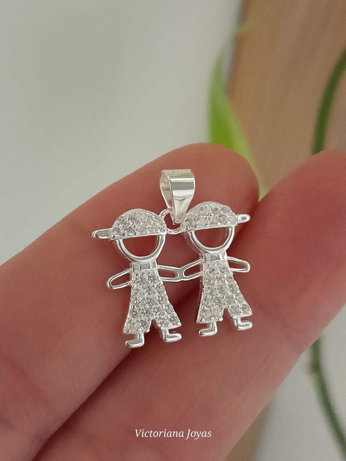 Dije italiano niños con cubic