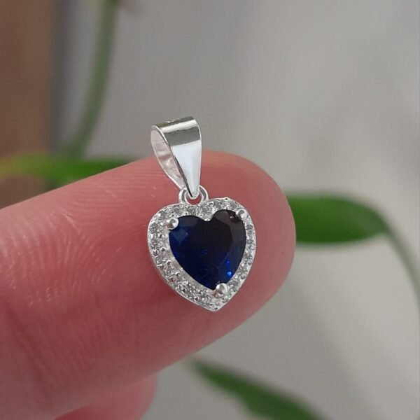 Dije italiano corazon con cubic azul
