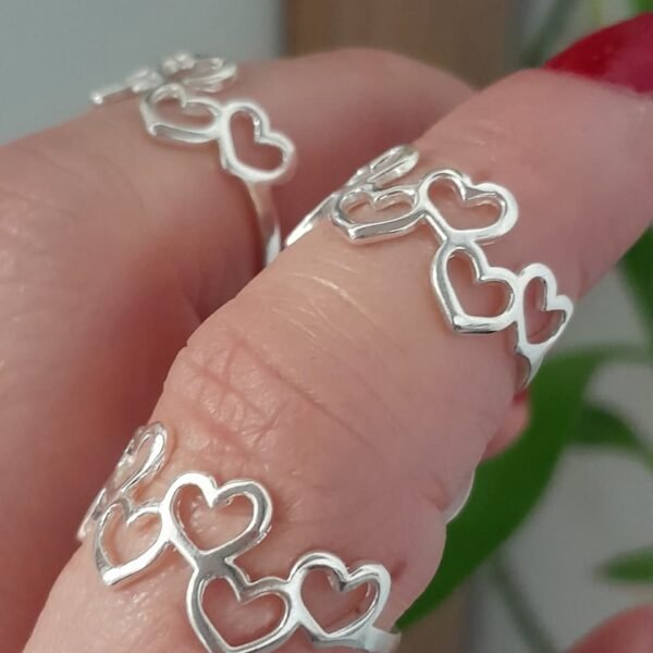 Anillo laminado corazones liso